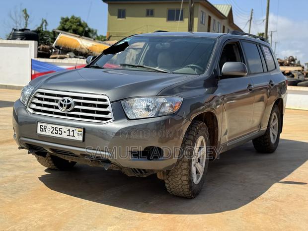 Toyota Highlander 2011 Gray