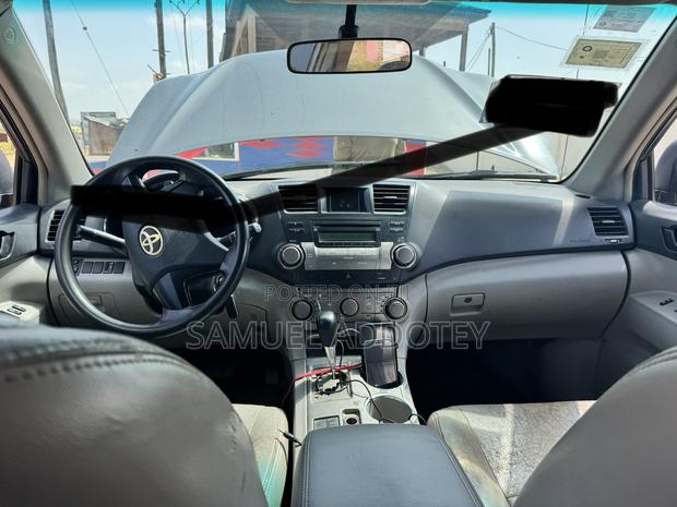 Toyota Highlander 2011 Gray