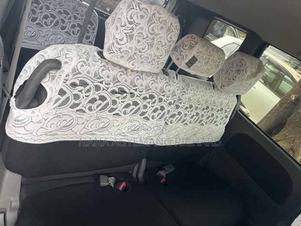 Toyota Sienta 1.5 FWD 2013 Silver