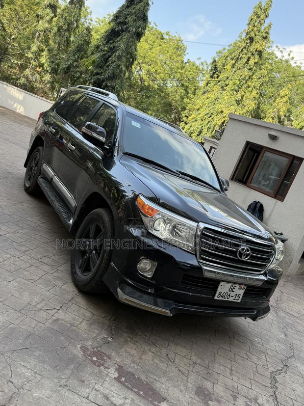 Toyota Land Cruiser 4.0 V6 GX-R 2015 Black