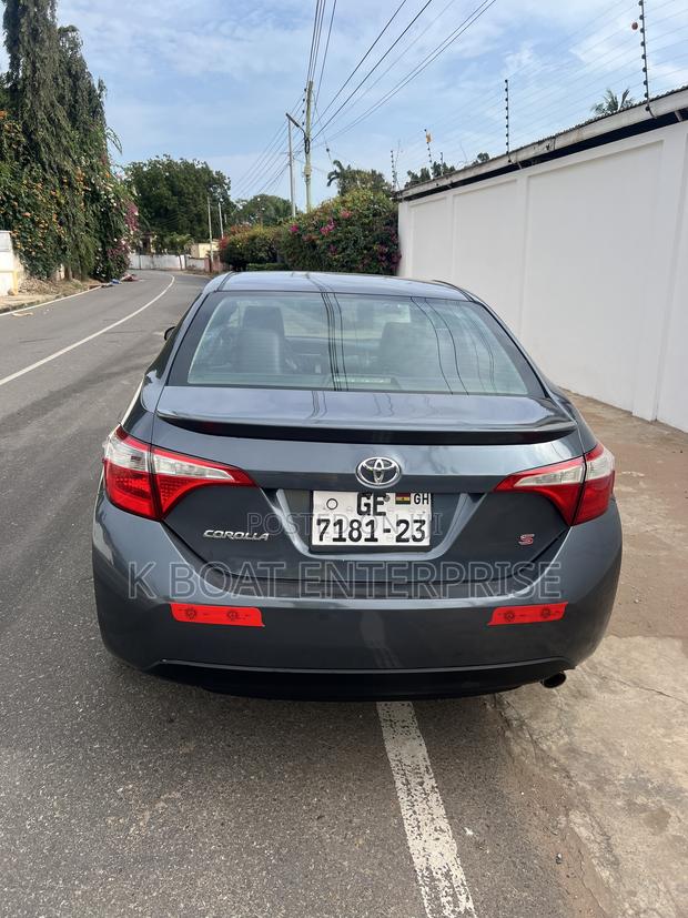 Toyota Corolla 2015