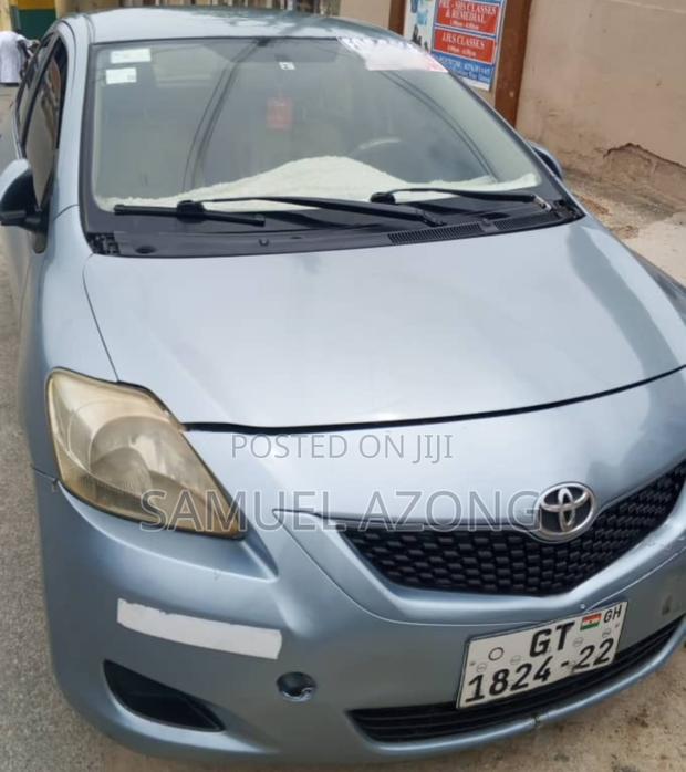 Toyota Belta 2010 Blue