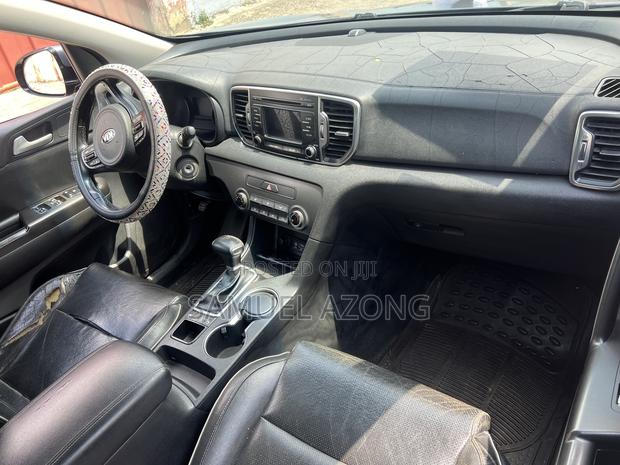 Kia Sportage SX 4dr SUV AWD (2.0L 4cyl Turbo 6A) 2017 Gray