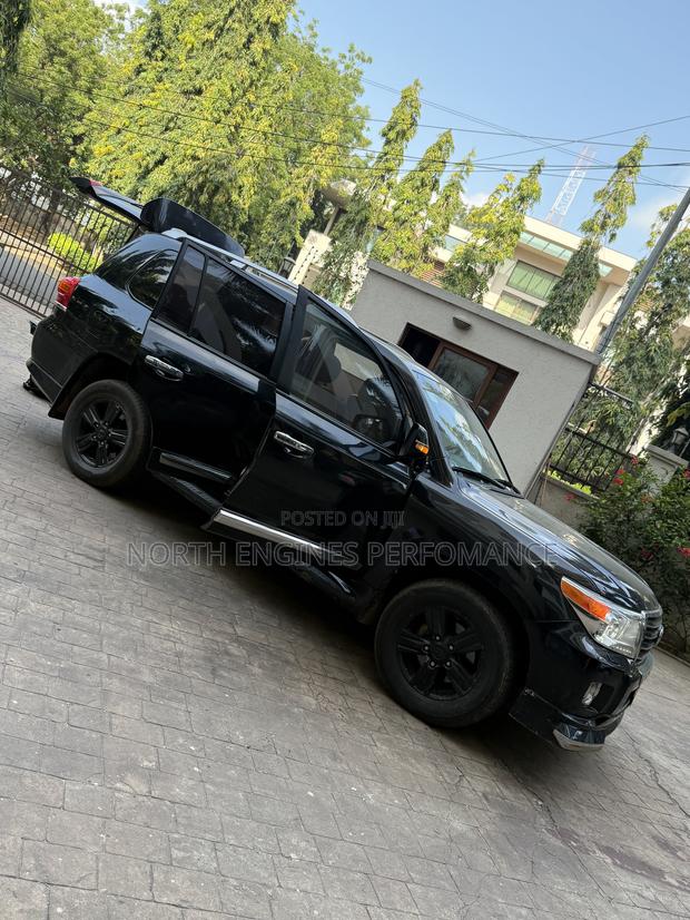 Toyota Land Cruiser 4.0 V6 GX-R 2015 Black