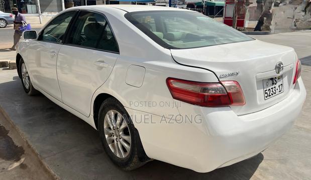 Toyota Camry SE 4dr Sedan (2.4L 4cyl 5A) 2009 White