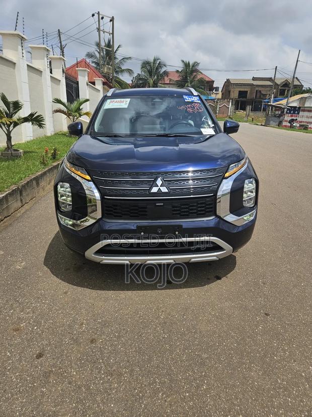 Mitsubishi Outlander SEL 2024 Blue