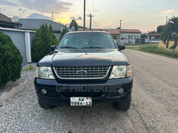 Ford Explorer 2005 Black