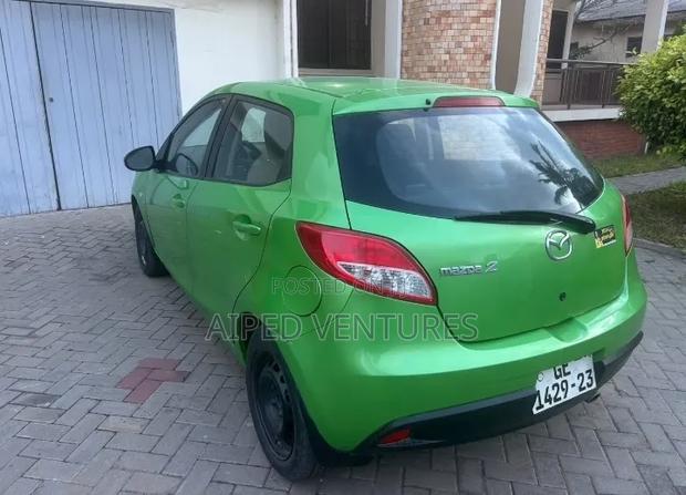 Mazda 2 1.5 Sport 2012 Green