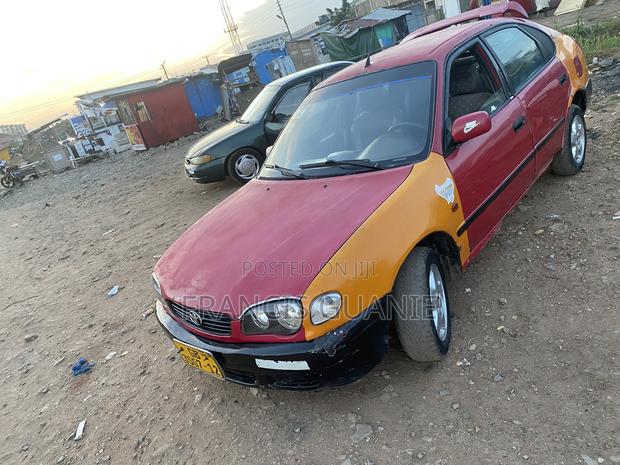 Toyota Corolla 2002 Red