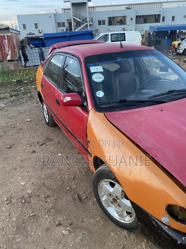Toyota Corolla 2002 Red