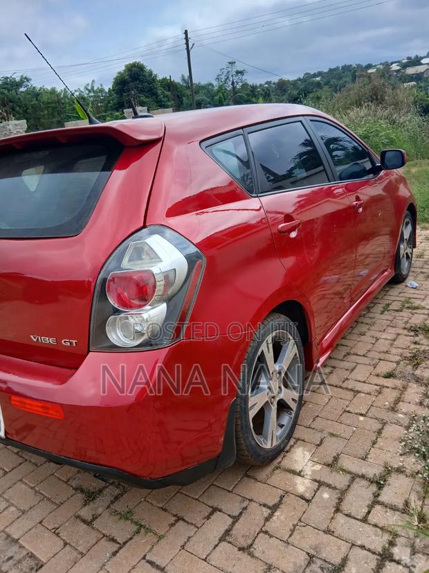 Pontiac Vibe 2010 Red