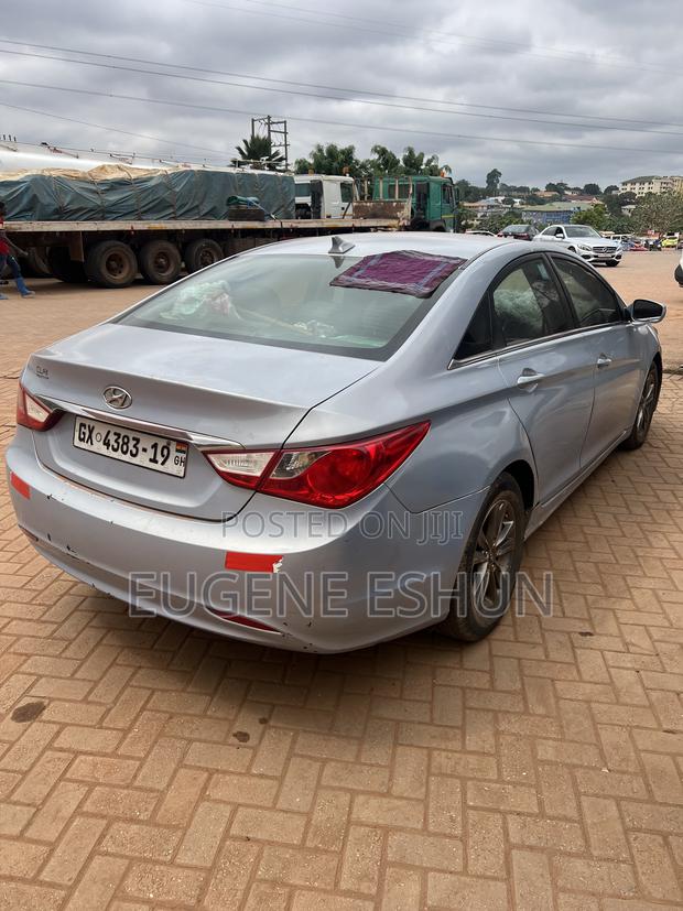 Hyundai Sonata 2012 Blue
