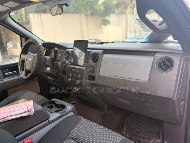 Ford F-150 King Ranch 4dr SuperCrew 5.5 ft. SB (5.0L 8cyl 6A) 2014