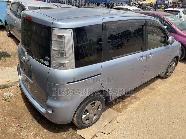 Toyota Sienta 1.5 FWD 2014 Blue