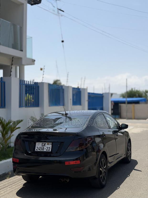 Hyundai Accent GLS 2013 Black