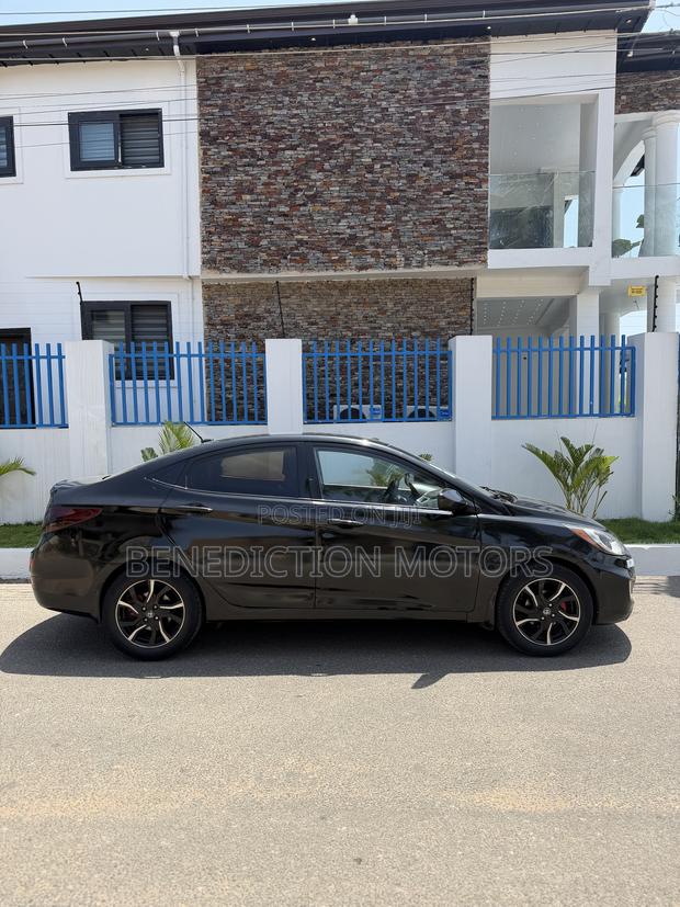 Hyundai Accent GLS 2013 Black