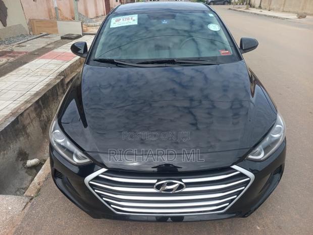 Hyundai Elantra Sport Sedan FWD (1.6L 4cyl 6M) 2017 Black