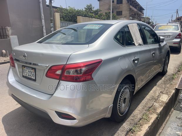 Nissan Sentra SV 2017 Silver