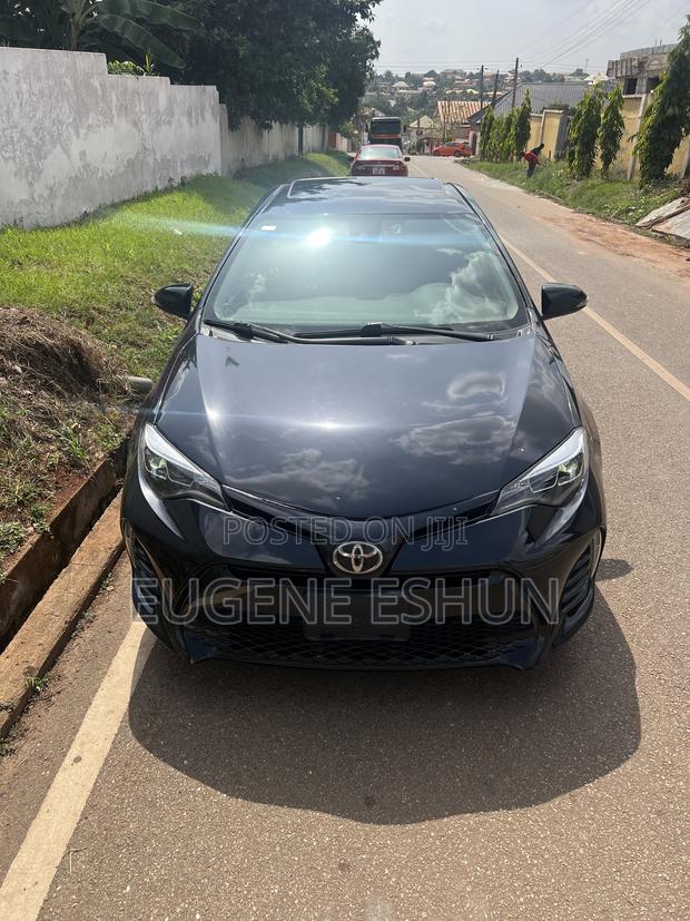 Toyota Corolla 2017 Black