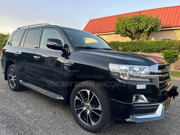 Toyota Land Cruiser 2021 Black