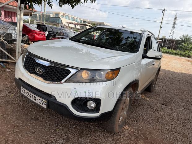 Kia Sorento 2012 White
