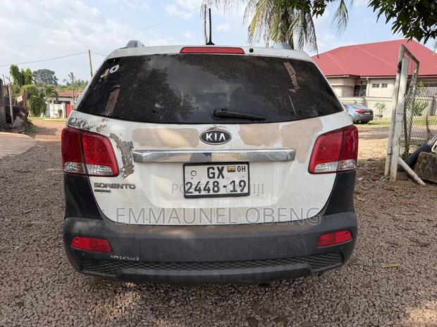 Kia Sorento 2012 White