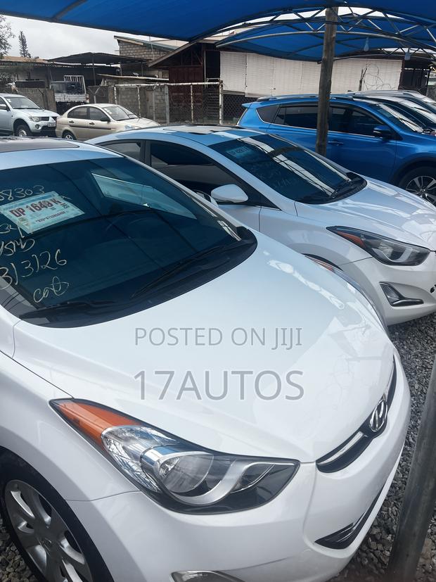 Hyundai Elantra Value Edition Sedan FWD (1.8L 4cyl 6A) 2016 White