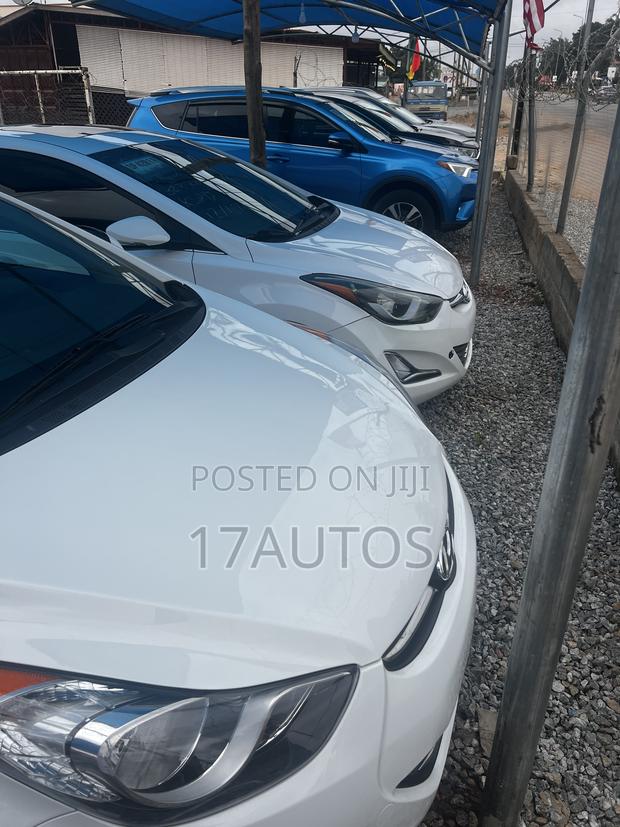 Hyundai Elantra Value Edition Sedan FWD (1.8L 4cyl 6A) 2016 White