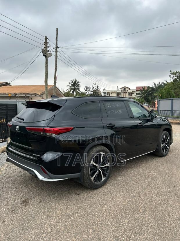 Toyota Highlander L 2022 Black