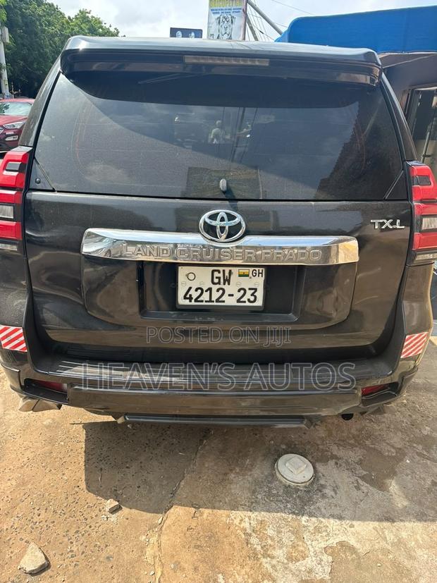 Toyota Land Cruiser Prado 2014 Black