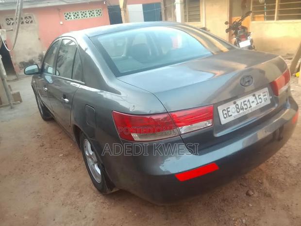 Hyundai Sonata 2010 Black