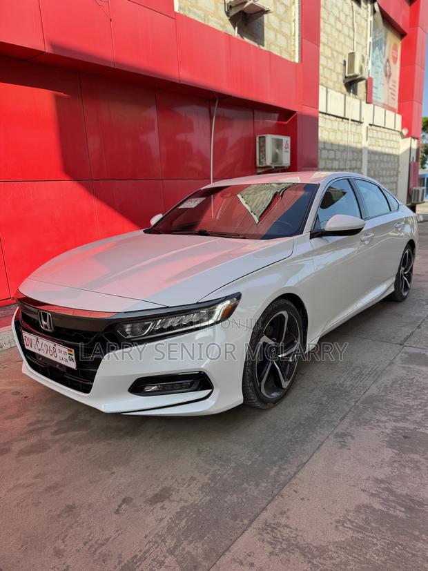 Honda Accord Sport (1.5L 4cyl Turbo CVT) 2019 White
