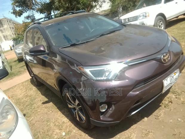 Toyota RAV4 2015 Red