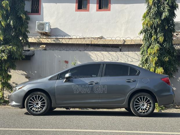 Honda Civic 2012 Gray