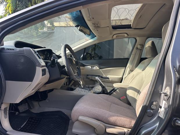 Honda Civic 2012 Gray