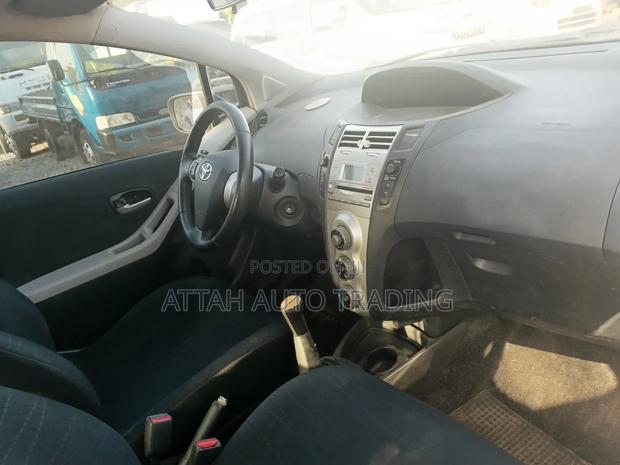 Toyota Yaris 2009 Blue