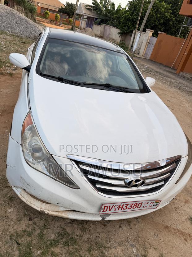 Hyundai Sonata GLS Sedan FWD (2.4L 4cyl 6A) 2012 White
