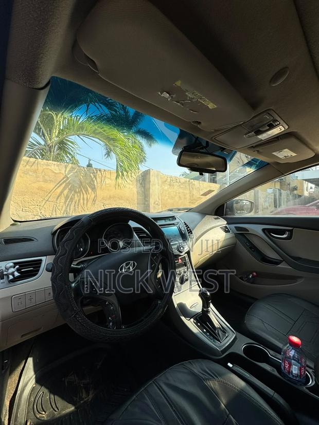 Hyundai Elantra Limited 4dr Sedan (1.8L 4cyl 6A) 2014 Black