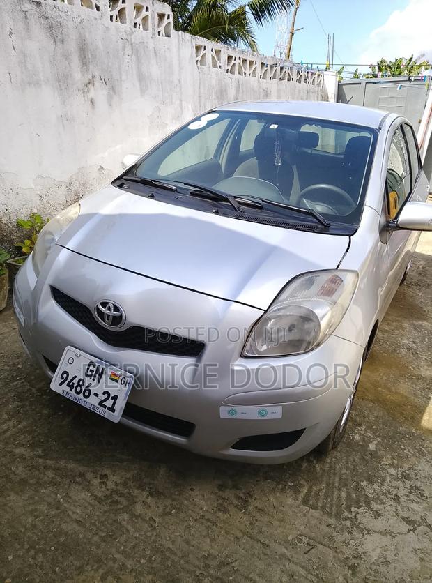 Toyota Vitz 1.3 AWD 5dr 2010 Silver