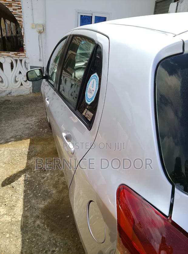 Toyota Vitz 1.3 AWD 5dr 2010 Silver