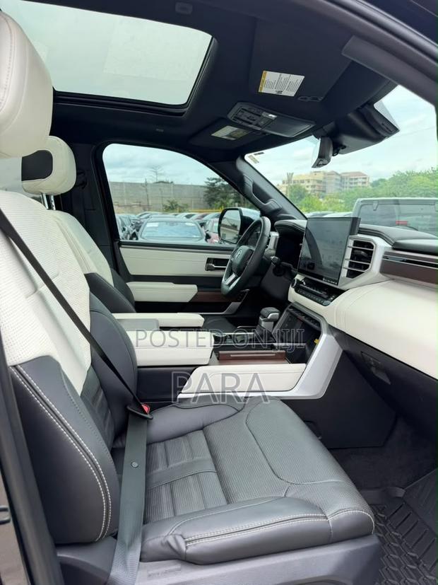 Toyota Tundra 1794 Edition CrewMax 5.5' Bed 2024 Black