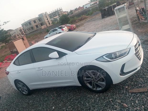 Hyundai Avante 2017 White