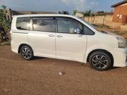 Toyota Voxy V 2WD 8-Seater 2012 White for sale
