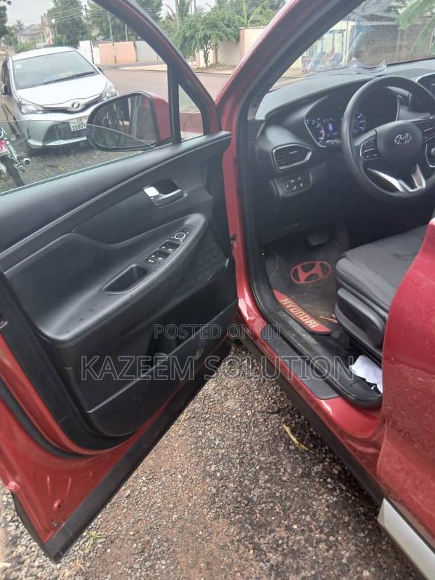 Hyundai Santa Fe 2019 Red