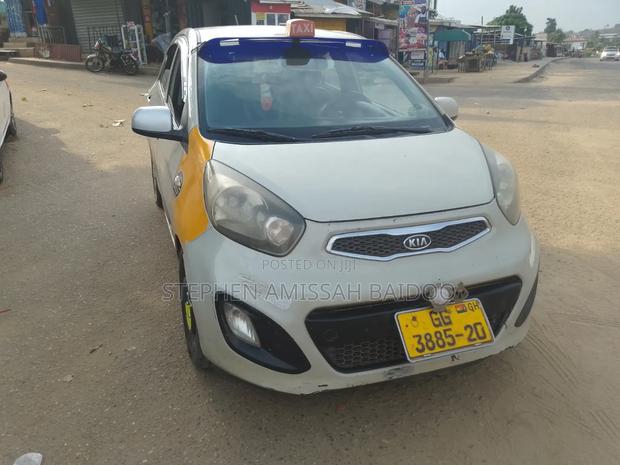 Kia Morning 2012 Off white