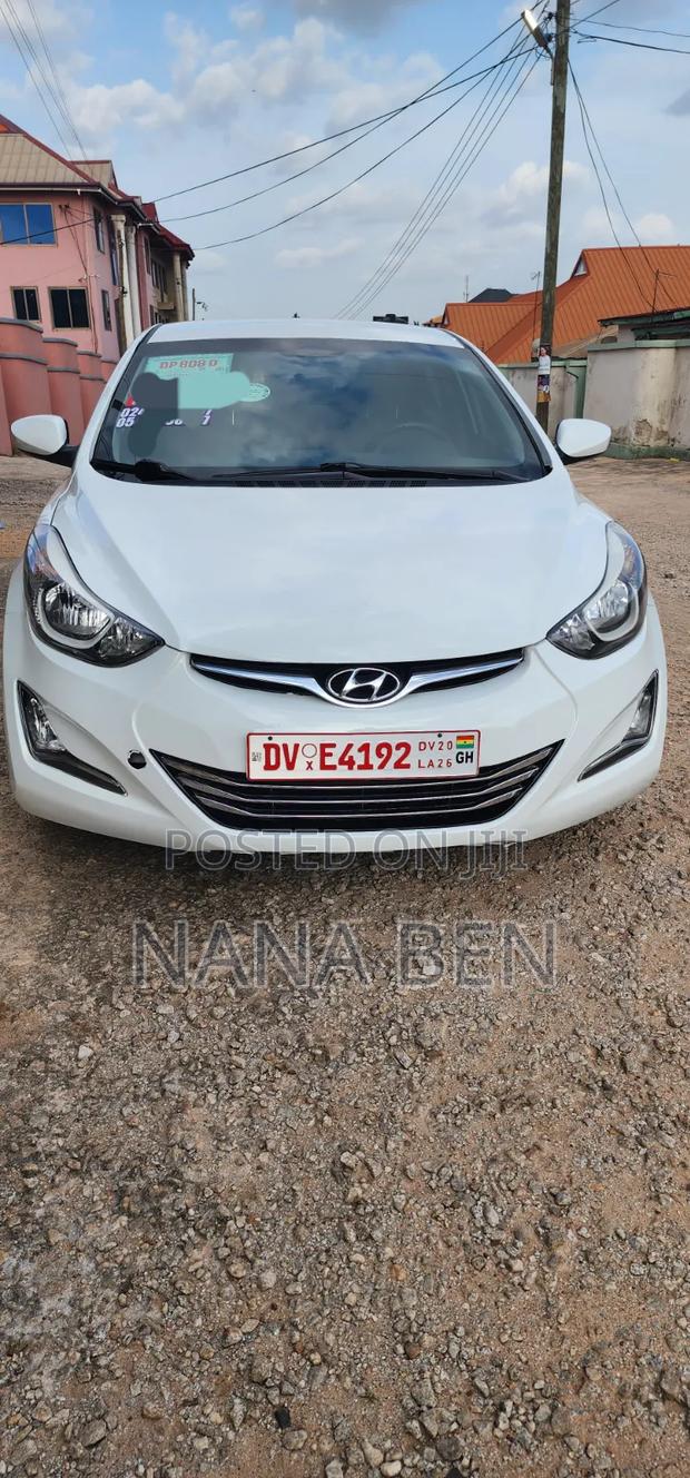 Hyundai Elantra SE Sedan FWD (1.8L 4cyl 6A) 2016 White