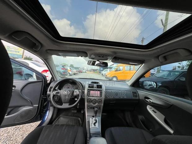 Toyota Corolla S 4dr Sedan (1.8L 4cyl 4A) 2013 Blue