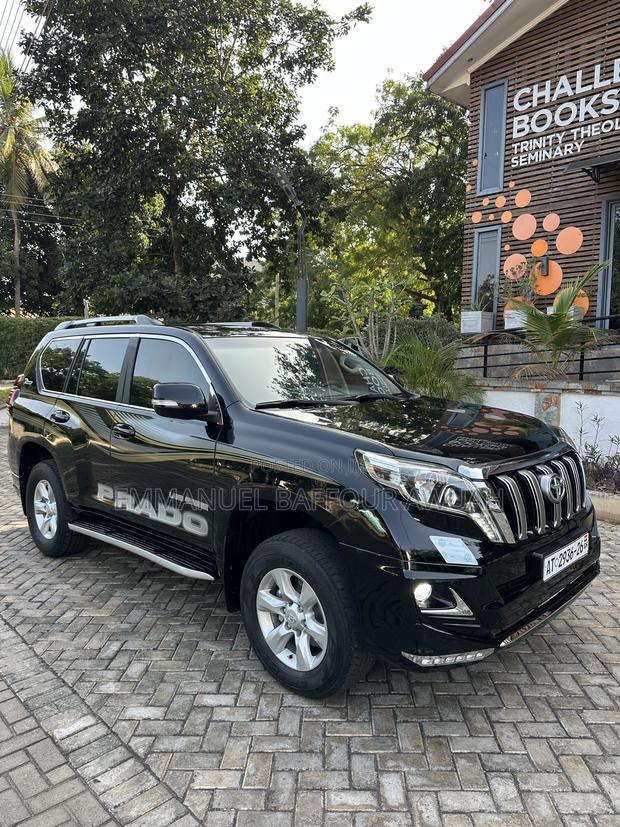 Toyota Land Cruiser Prado 2.7 i 2012 Black