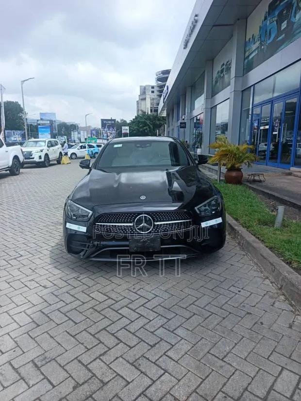 Mercedes-Benz E350 2023 Black