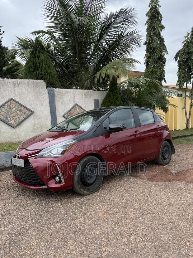 Toyota Yaris 2018 Burgundy